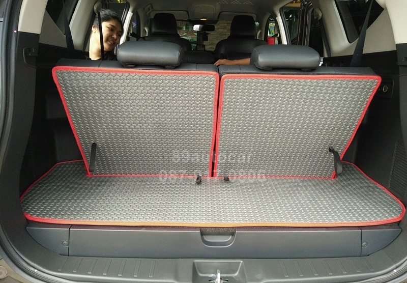 โรงงานพรมรถยนต์ Mitsubishi Pajerosport 2016 ลายธนูสีเทาขอบแดง