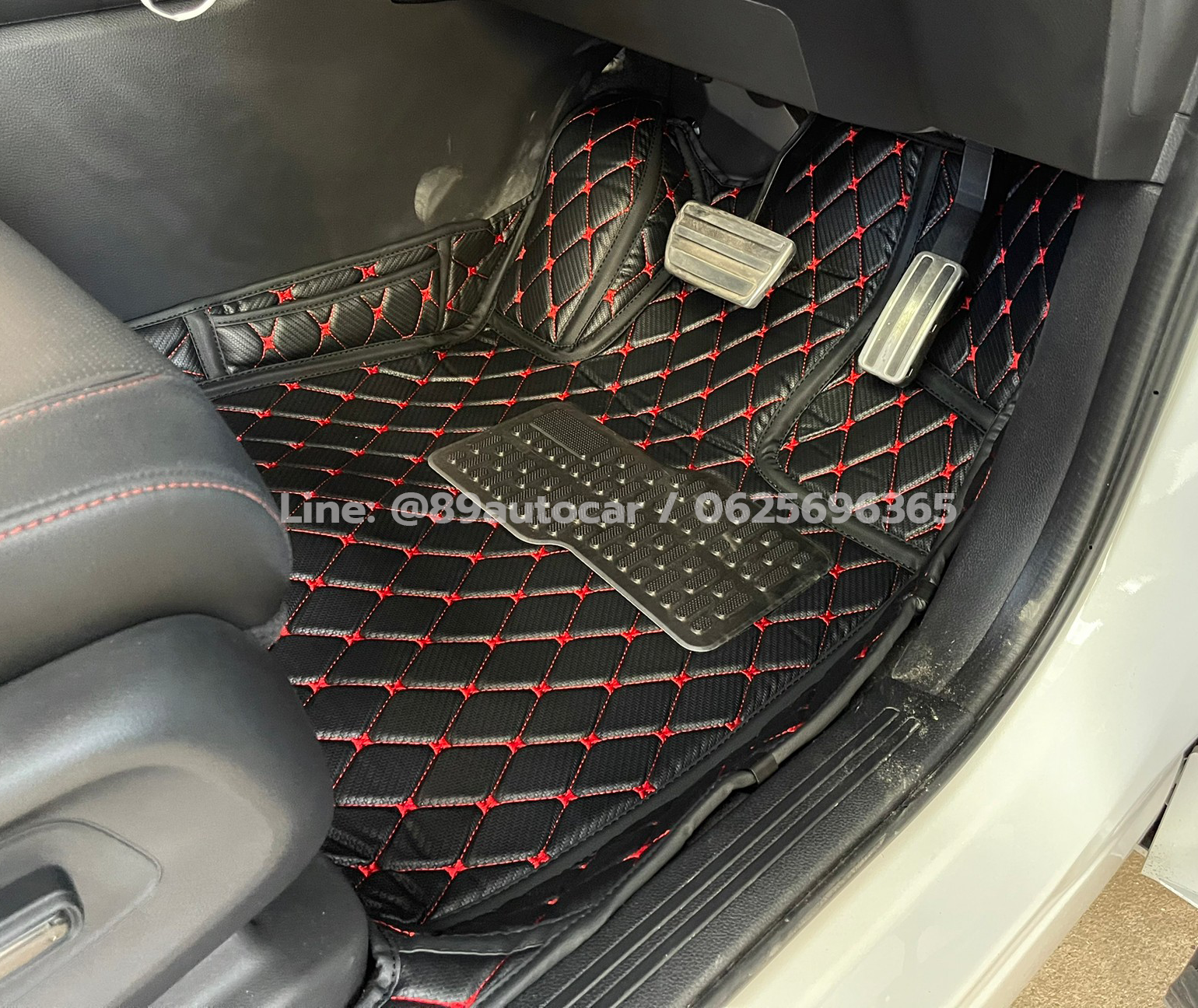 พรมรถยนต์ Honda CR-V Gen6 2023 5 ที่นั่ง ปูพรม6D สีดำด้ายแดง ลายเคฟล่า