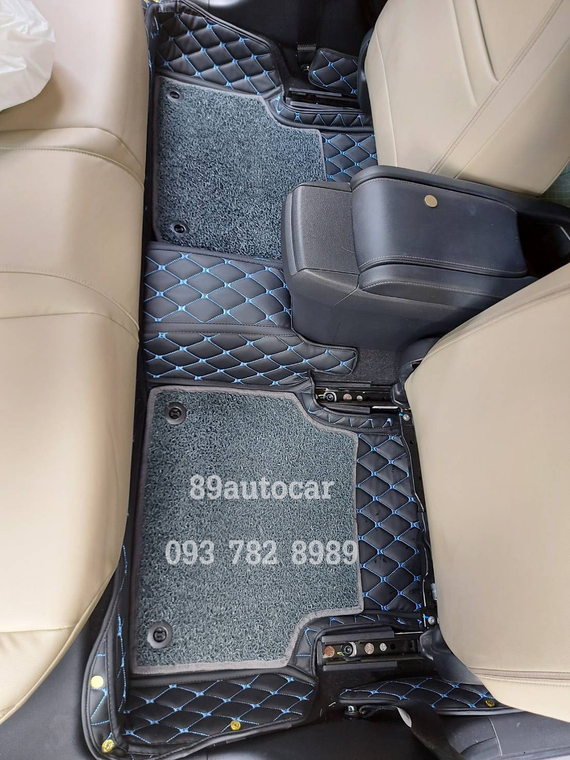 อาณาจักรพรมรถยนต์ Honda Civic 2020 ปูพรม7D สีดำด้ายฟ้า + พรมดักฝุ่นสีเทา เข้ารูป