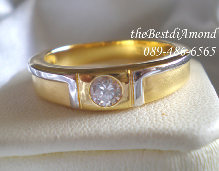 BR948-M+++แหวนunisex แบบ 2 tone+++ เก๋สุดๆ เรียบ หรู ดูมี class เล่น 2 tone ได้สวยมาก ด้วยทองแบบเงา และ แบบพ่นทราย ใส่เป็นแหวนคู่ชายหญิงได้เลยค่ะ