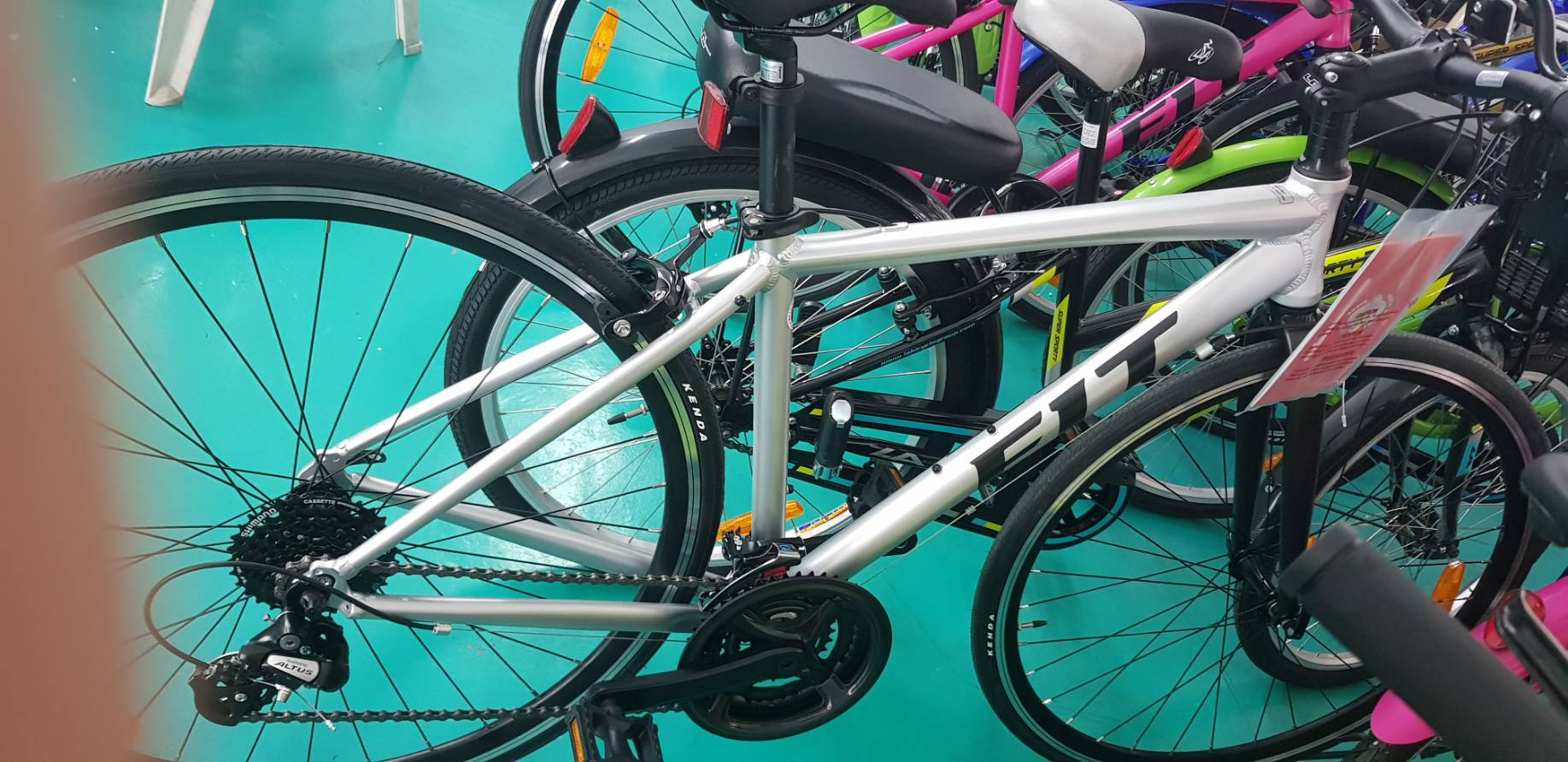 LA BicycleFIT 2.0 24 speeds, Hybrid bike 700c