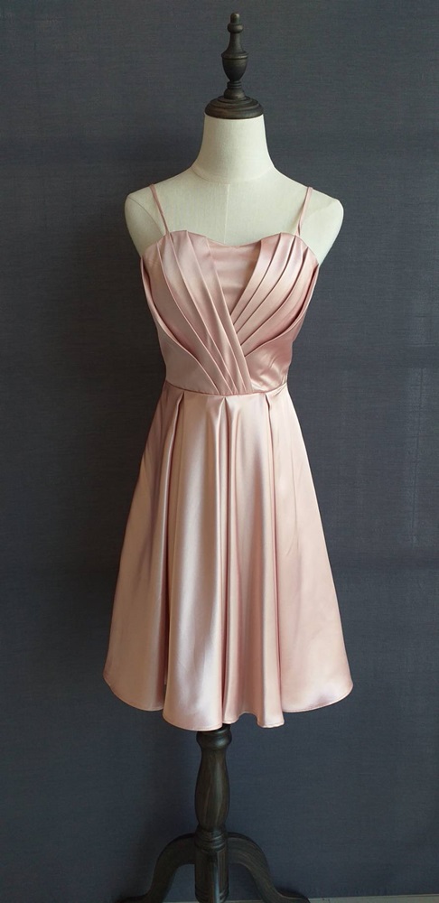 พร้อมเช่า ชุดราตรีสั้น สีโรสโกลด์ สายเดี่ยว จับจีบอก Sweet heart