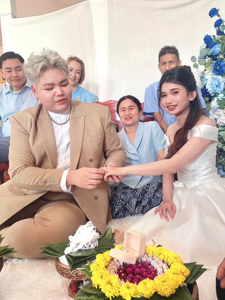 พร้อมเช่า ชุดสูทชาย สีน้ำตาล 4 กระดุม งานตัดสูทพลัสไซส์ (ไม่มีกั๊ก)