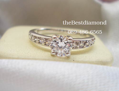 BR422RD+++แหวนชูผสมแหวนแถว2+++สุดยอดความสวย เรียบๆ แต่หรูหรา อยุ่ได้นานไม่มีout เหมือนจริงสุดๆๆเพชรแวววาวมาก ใส่แล้วขับให้นิ้วเรียวสุด ไม่ควรพลาดนะคะ