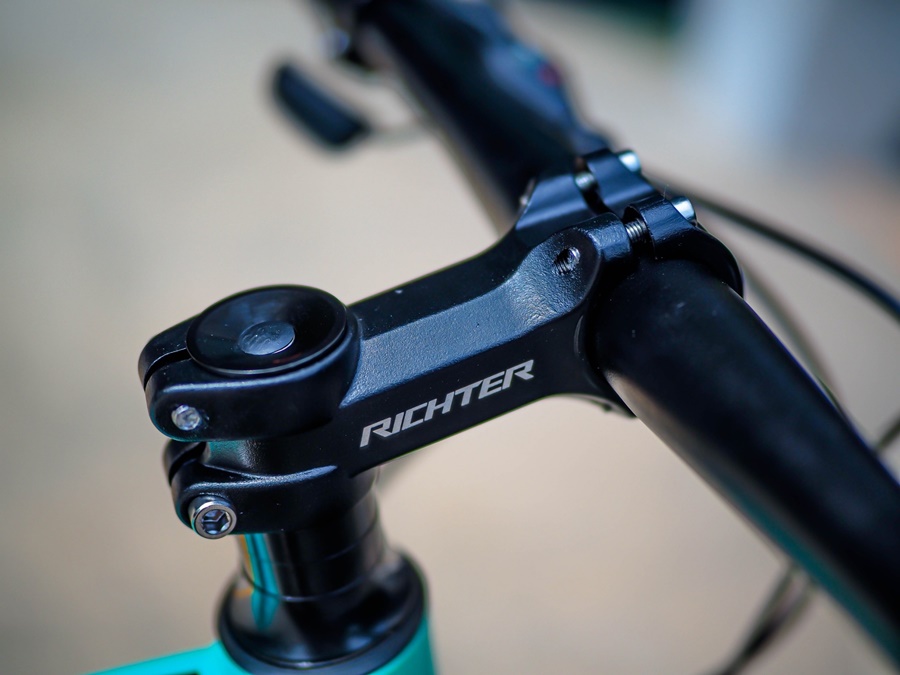 RICHTER EFFECT Hybrid Bicycle 21 Speed | 2025 Model | Aluminum Frame & SHIMANO Gears