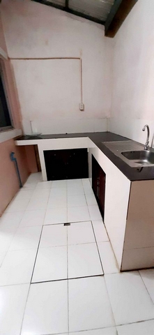 ขาย ทาวน์เฮาส์หมู่บ้านเพทายเพลส ลำลูกกาคลอง3 แบบ 2 ห้องนอน 2 ห้องน้ำ ขายพร้อมคนเช่า ใกล้ รพ.สินแพทย์ ใกล้รถไฟฟ้าคูคต