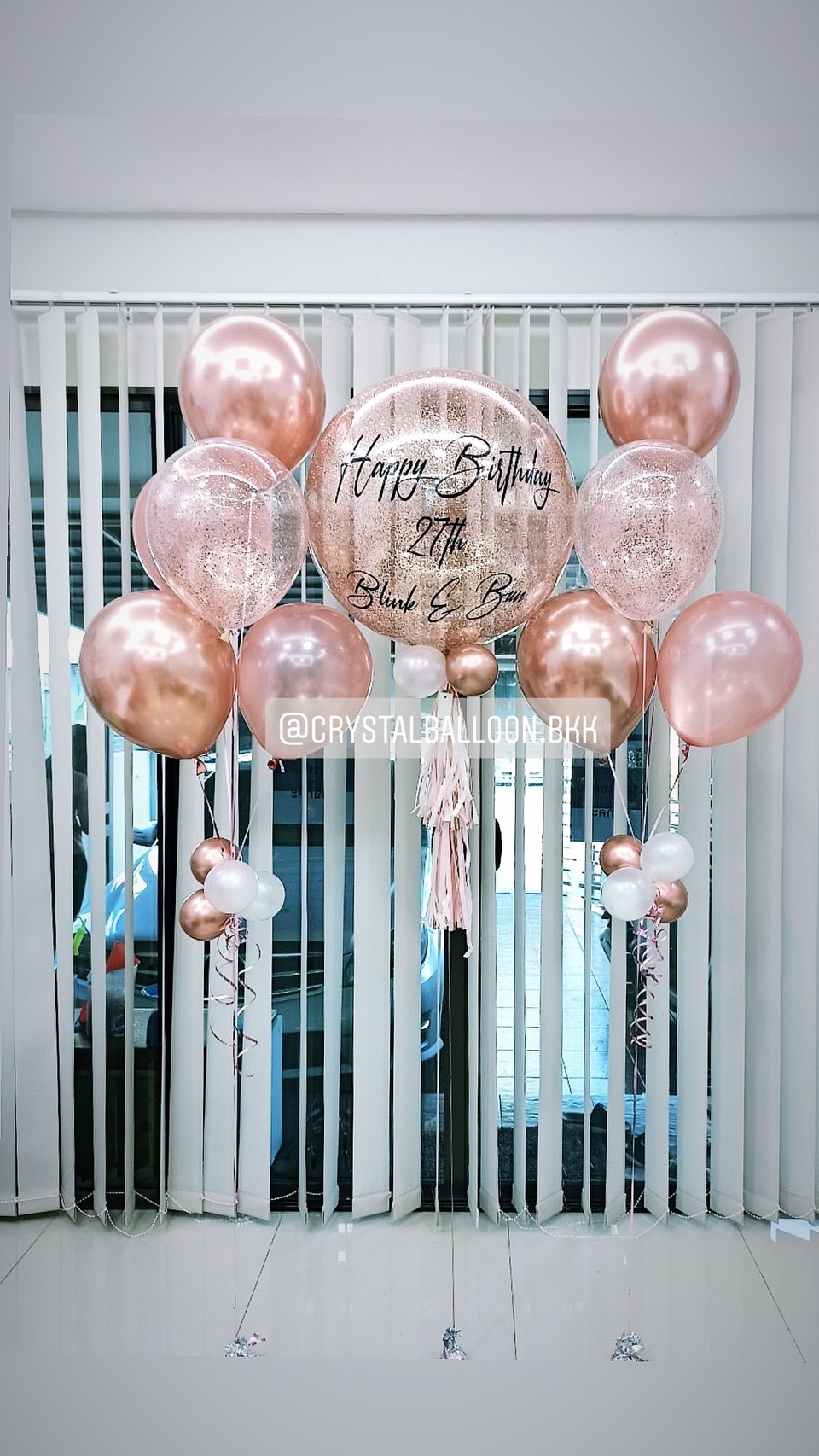 ลูกโป่ง วันเกิด Bubble ขนาด 24" Theme สีโรสโกล พร้อม ช่อลูกโป่ง ช่อ 5 ลูก 2 ช่อ,ลูกโป่งใส ใส่กลิตเตอร์ พร้อมตกเเต่ง สามารถเปลี่ยนสีลูกโป่ง/เปลี่ยนข้อความ/เปลี่ยนขนาดได้