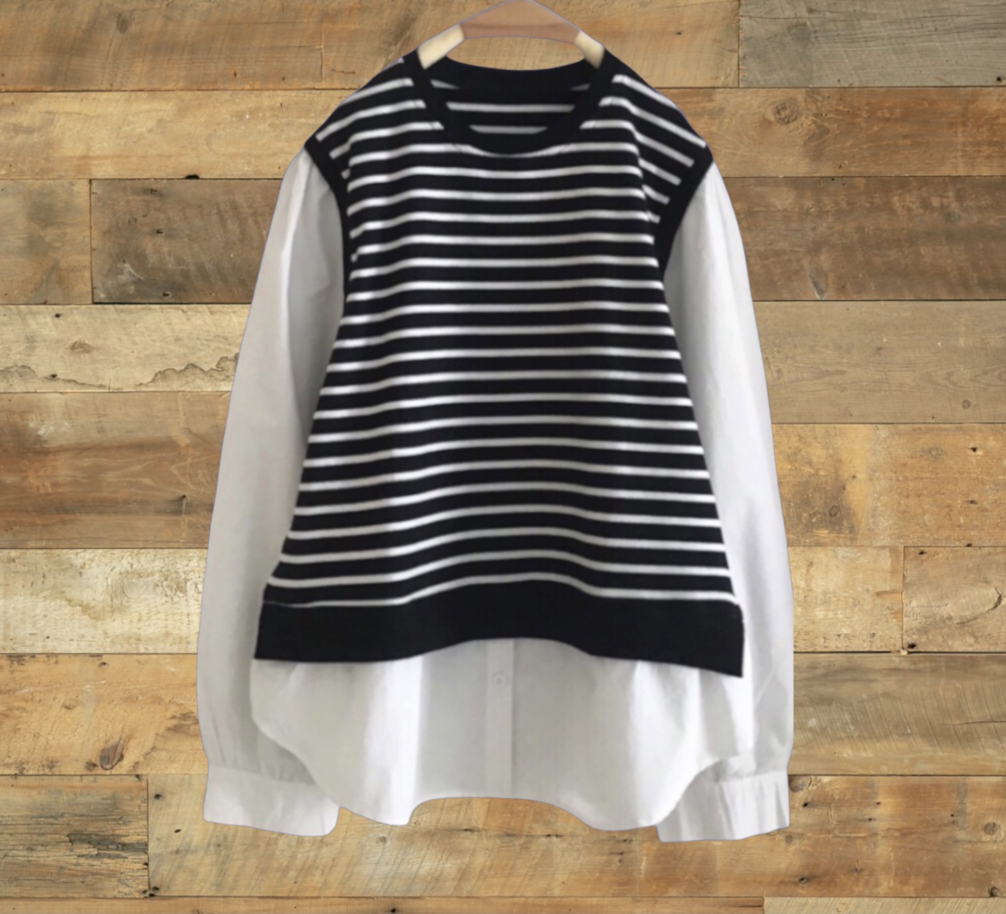 เสื้อยืดลายทางแต่งผ้าฝ้ายต่อลาย
