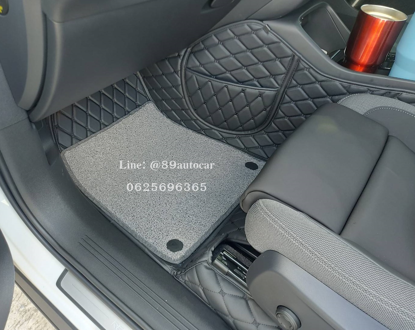 พรมรถยนต์ volvo xc40 recharge twin 2023 ปูพรม7D สีดำด้ายดำ + ไวนิลดักฝุ่นสีเทาขอบเทา เต็มคัน