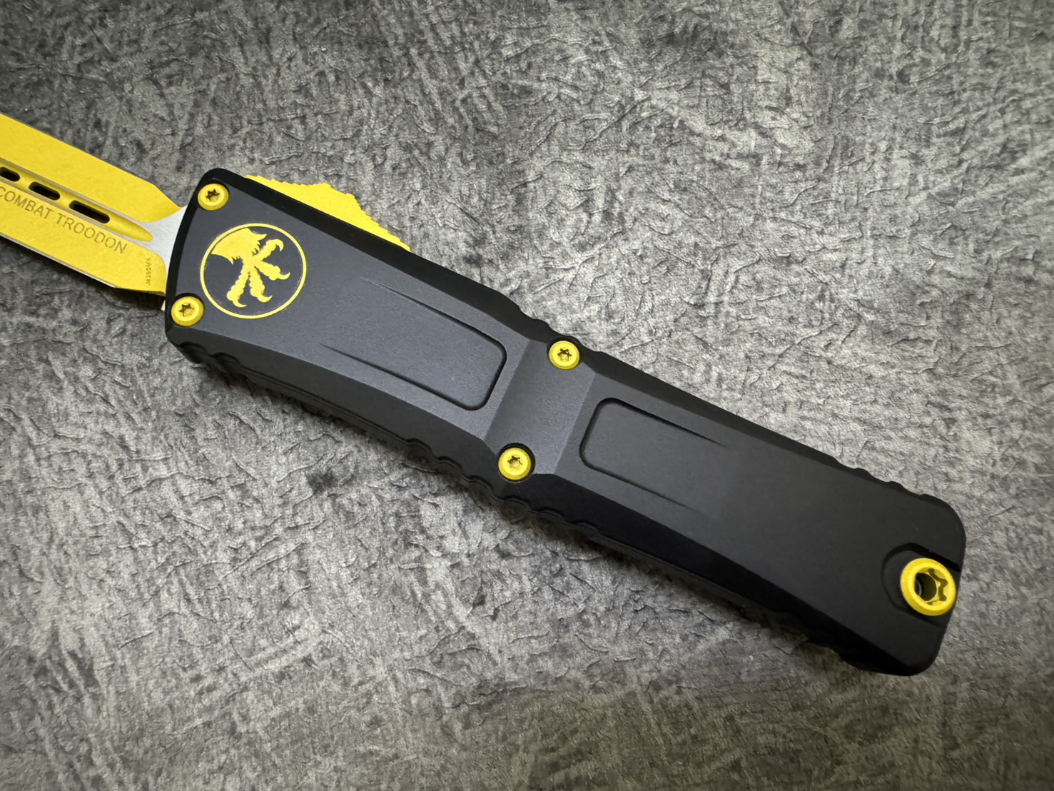 Microtech Combat Troodon D/E Gen III Corvette Yellow