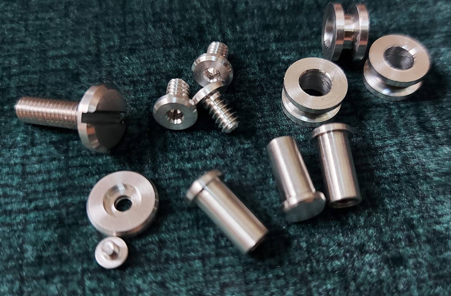 XM-18 3.5″ Complete Hardware Kit-Titanium Stonewash