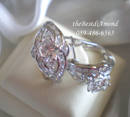 BE604RD+++ต่างหูThai Luxury+++รูปแบบสวยมาก นำแบบลายไทยมาประยุกต์ มีเส้นโค้ง ดูอ่อนช้อย ใส่แล้วสวยมากๆๆ งานเริ่ดหรู แบบเหมือนร้านจิวเวลลี่เลยค่ะ