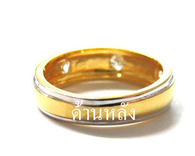 BR210+++แหวนunisex แบบ 2 tone+++ เก๋สุดๆ เรียบ หรู ดูมี class เล่น 2 tone ได้สวยมากๆๆ แบบออกมาจากcatalogue เลยค่ะ ใส่เป็นแหวนคู่ชายหญิงได้เลย