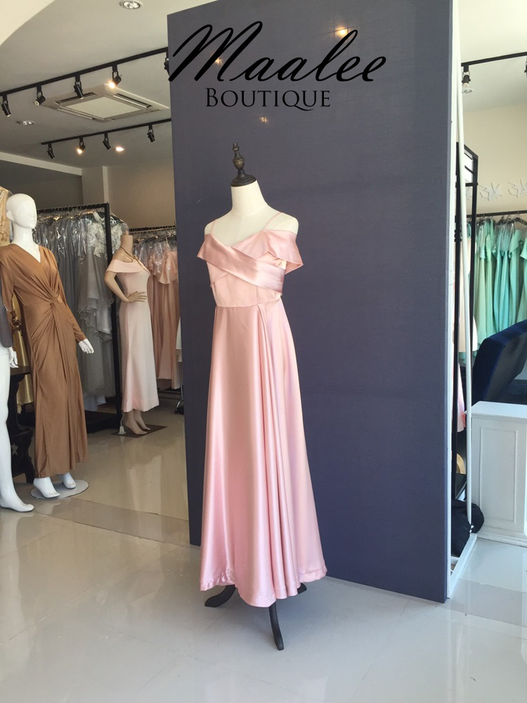 พร้อมเช่า ชุดราตรียาว สายเดี่ยวปาดไหล่ สีโรสโกลด์ สวยหวาน