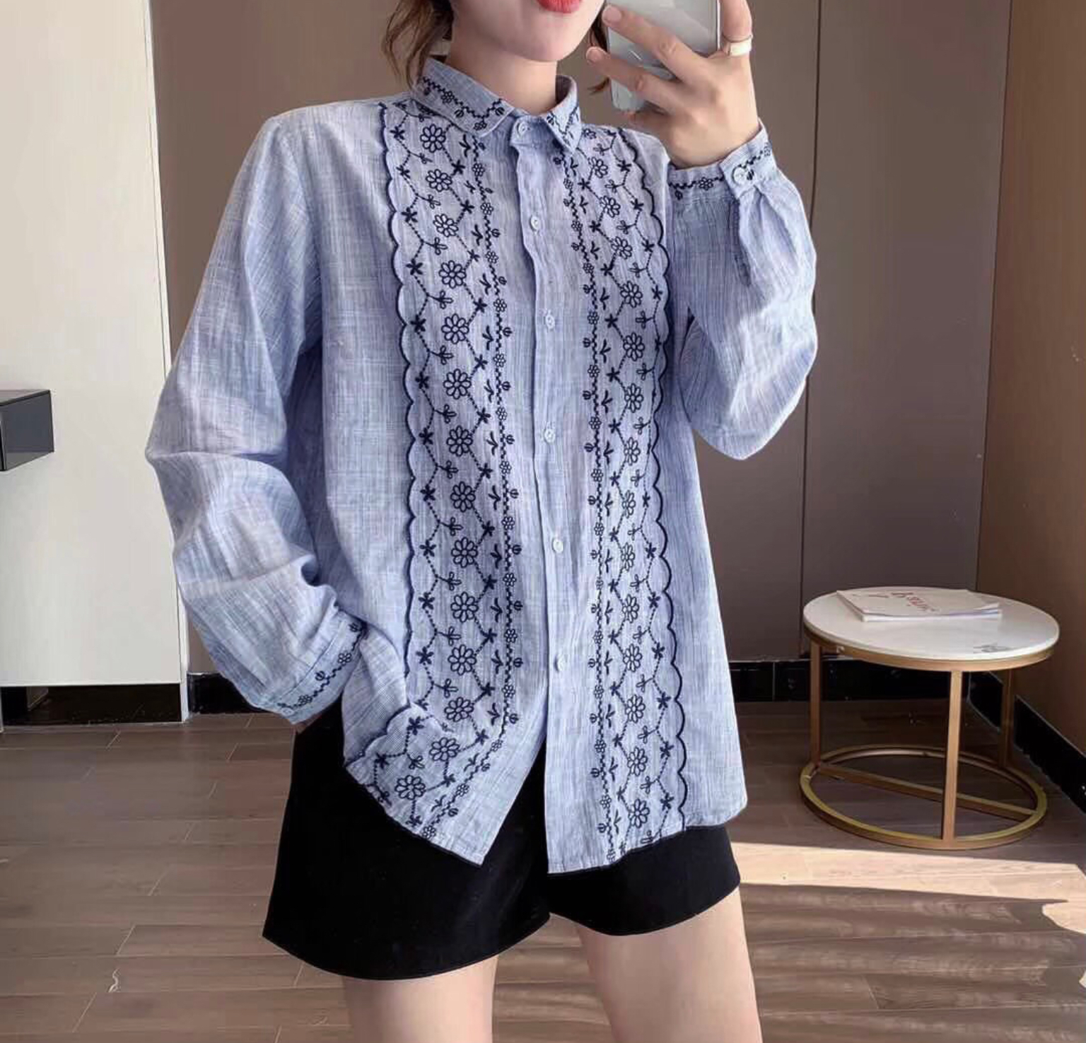 เสื้อเชิ้ตผ้าฝ้ายลายปัก