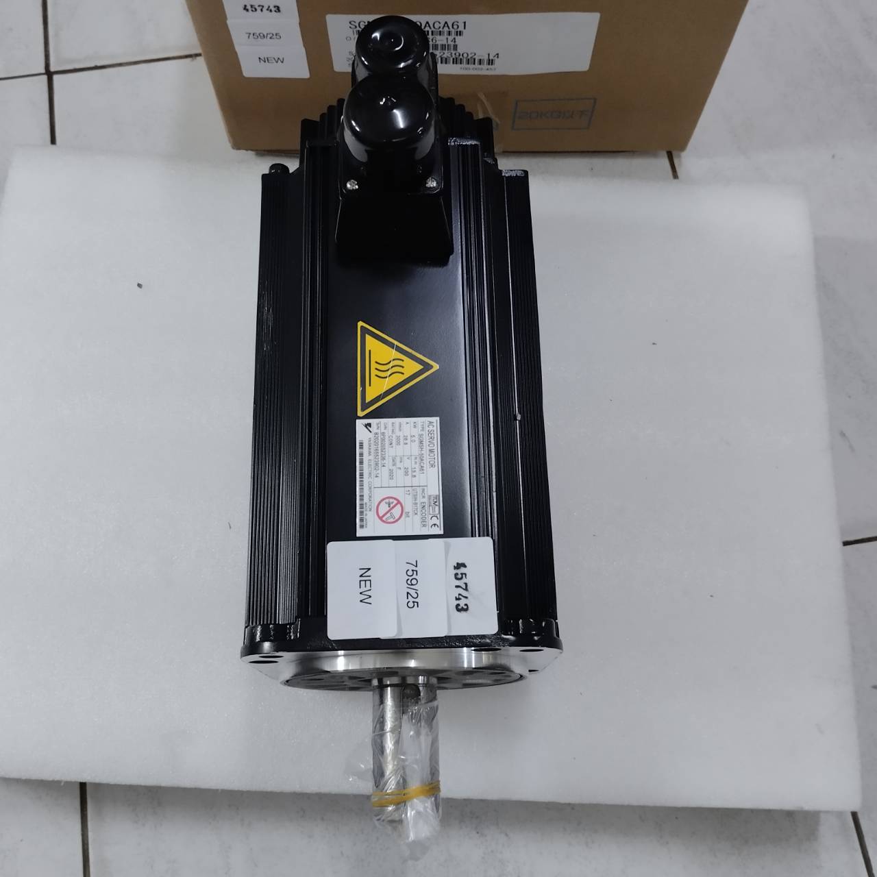 SGMSH-50ACA61 SERVO MOTOR " YASKAWA "