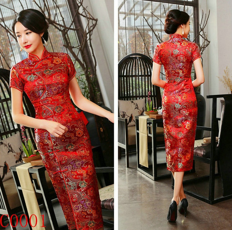 Pre-order กี่เพ้า สีแดง แขนสั้น ลายดอกไม้ ตัดเย็บอย่างดี