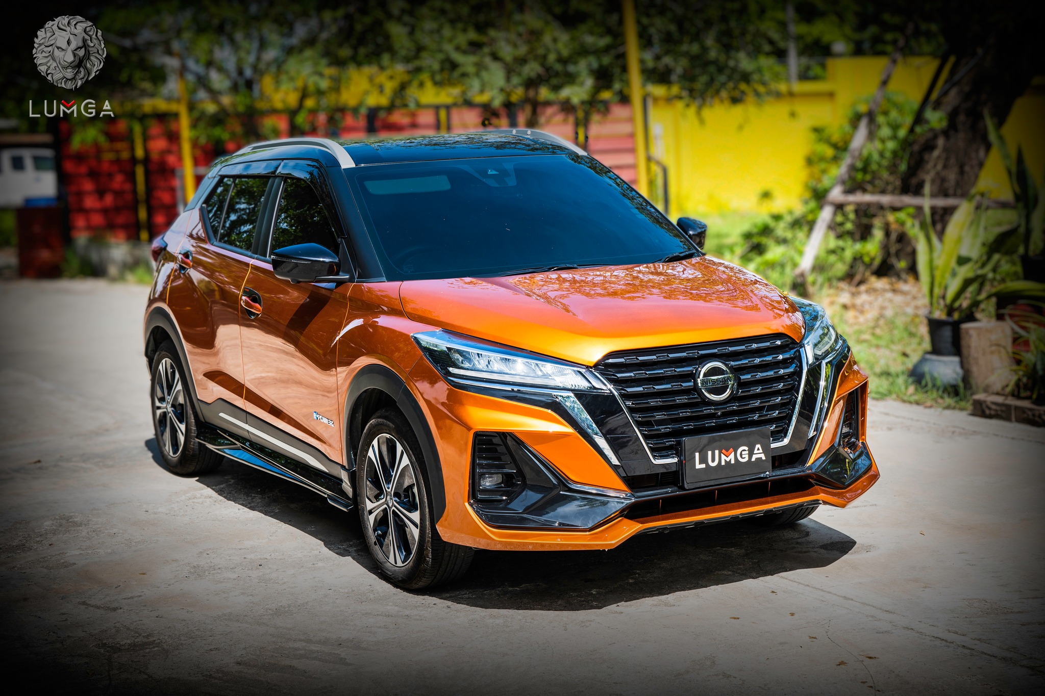 ชุดแต่ง LUM-GA : KICKS