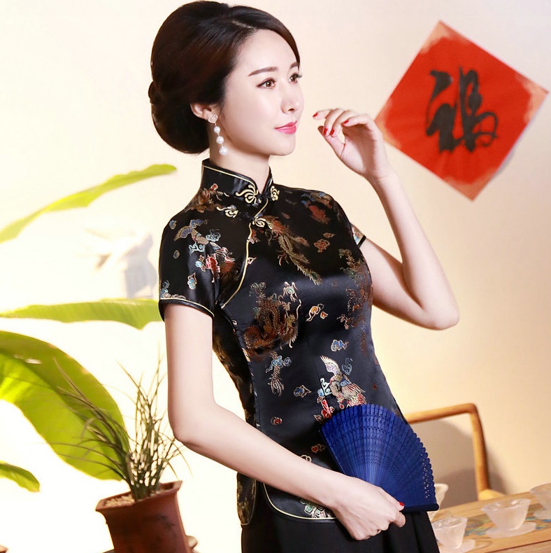 Pre-order เสื้อกี่เพ้า สีดำ ลายมังกรนกฟินิกซ์ ผ้าไหมจีน กุ๊นขอบ ตัดเย็บอย่างดี
