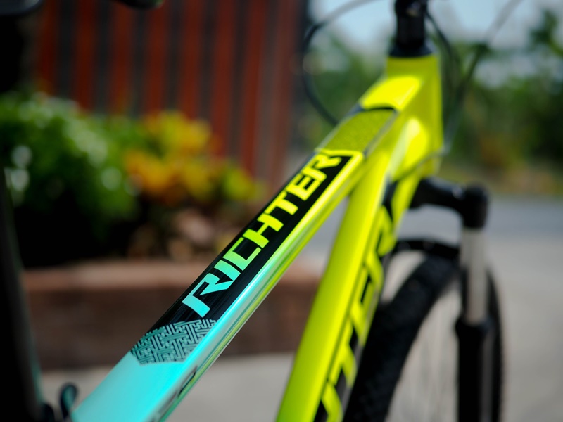 จักรยานเสือภูเขา Richter Boza 29ER 24 สปีด ปี 2023 – ซ่อนสาย ดิสเบรก ล้อ 29 นิ้ว | สีสันจัดเต็ม!