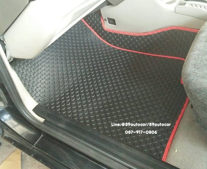 โรงงานพรมปูพื้นรถยนต์เข้ารูป Volksawagen Vanto กระดุมสีดำขอบแดง