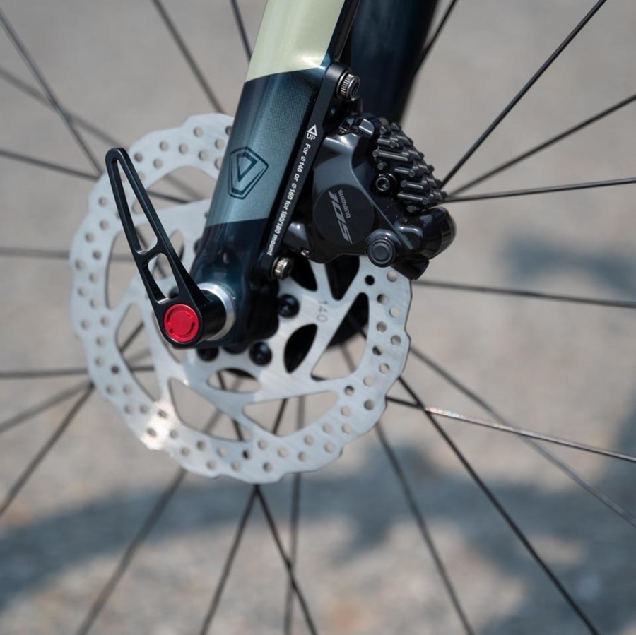 จักรยานเสือหมอบ JAVA FUOCO TOP PRO FULL CARBON ชุดขับเคลื่อนเกียร์ไฟฟ้า SHIMANO 105 Di2 24speed ผ่านการรองรับมาตรฐาน UCI