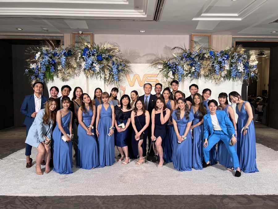 พร้อมเช่า ชุดสูทชาย สีฟ้าสด สไตล์เกาหลี กระดุมเดียว ไม่มีเสื้อกั๊ก