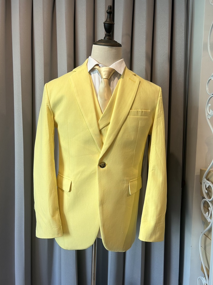 พร้อมเช่า ชุดสูทชาย สีส้มพาสเทล 1 กระดุม (พร้อมเสื้อกั๊ก) ผ้า Cotton twill 100% ทอลายในตัว