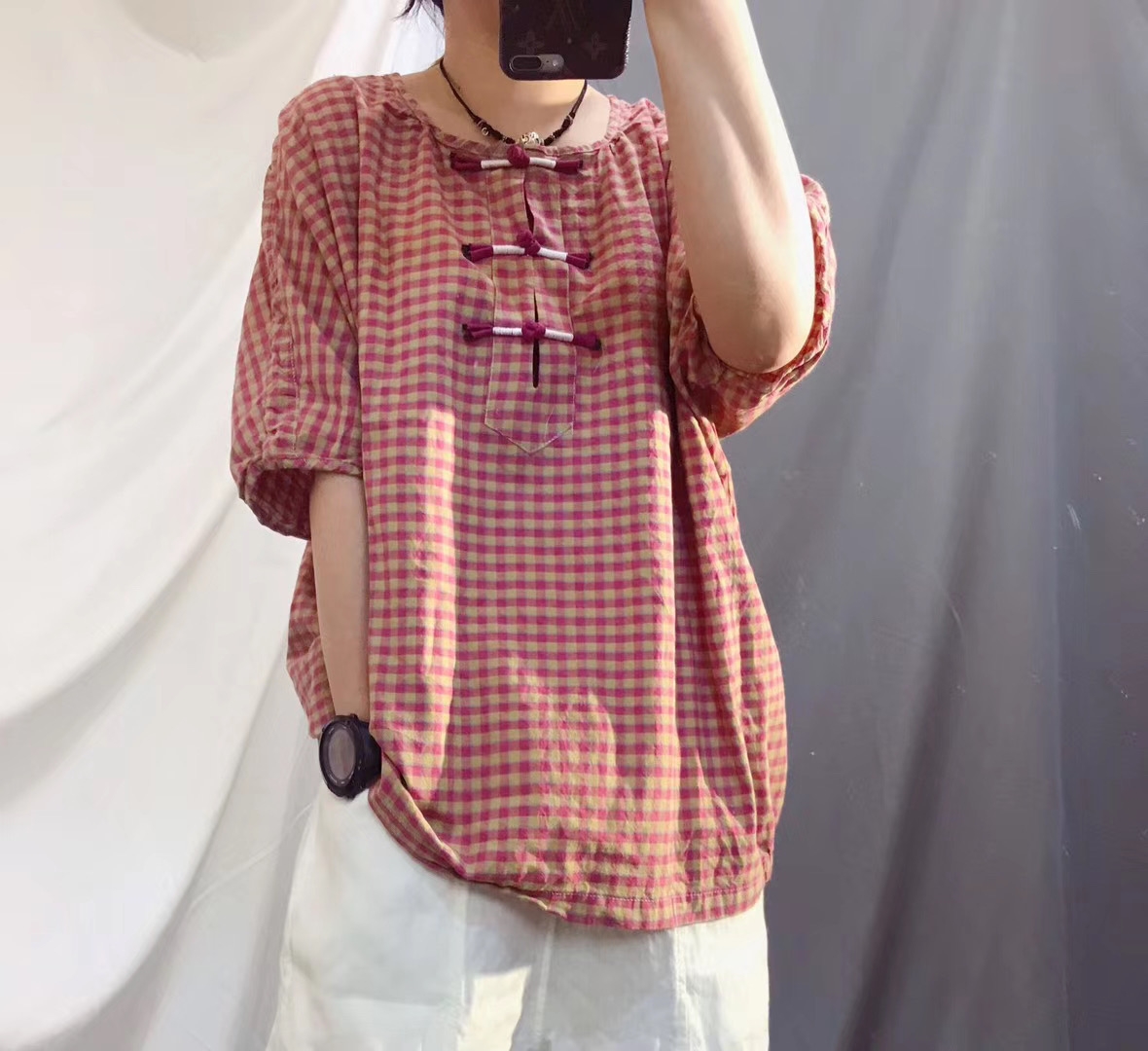 เสื้อผ้าฝ้ายลายสก็อตแต่งกระดุมปม