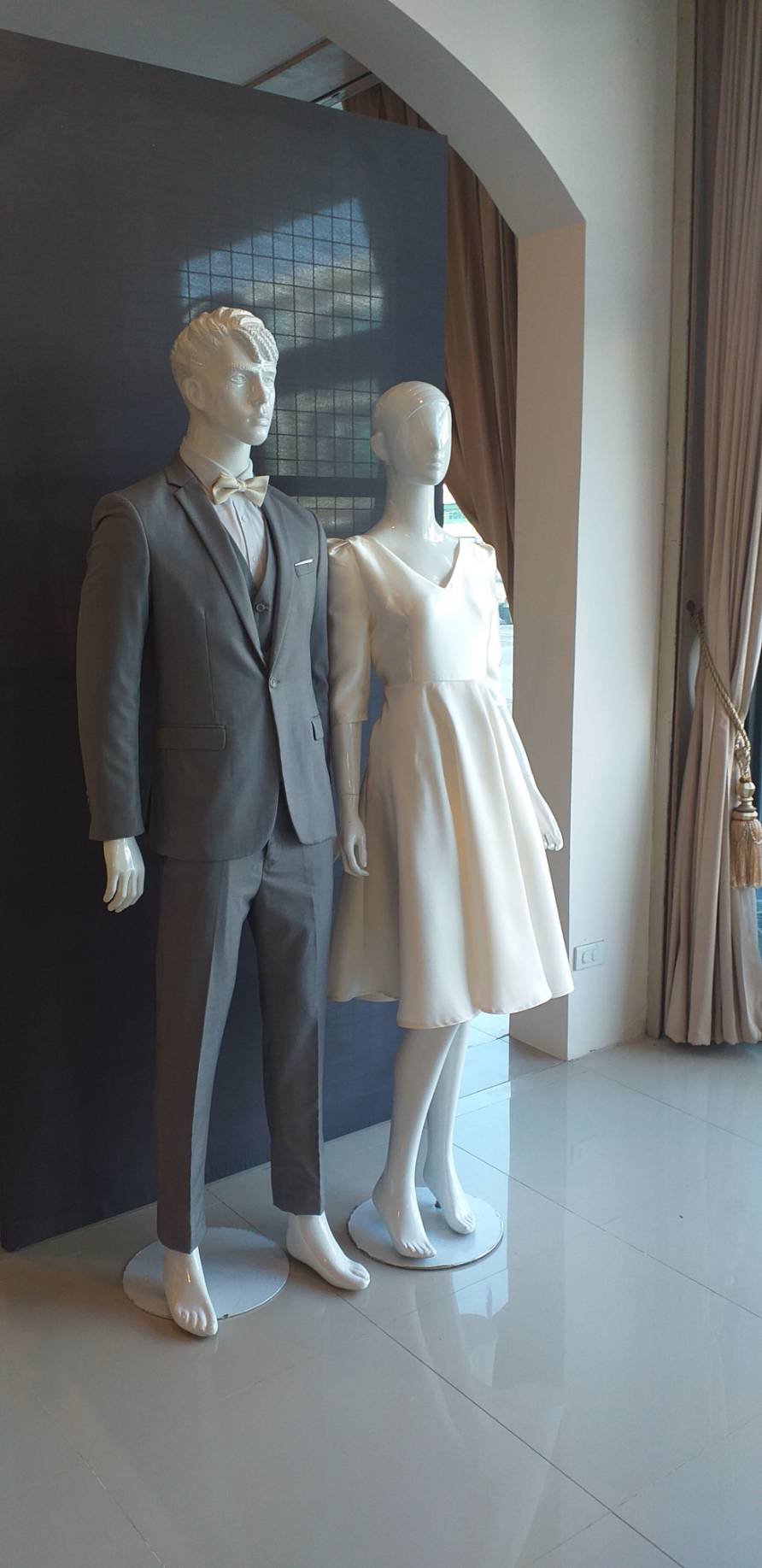 พร้อมเช่า ชุดแต่งงาน มินิมอล ชุดหมั้น แขนสามส่วน