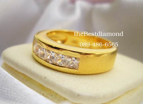 BR423-M+++ แหวนเพชรcz สี่เหลี่ยม ฝังแบบสอด+++งานเหมือนร้านจิวเวลลี่เลยค่ะ งานเรียบร้อย สวยหรู ฝังแบบนี้ค่อนข้างยาก ใส่ได้ทั้งหญิงและชาย