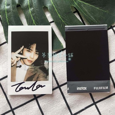 โพลารอยด์ (3") พร้อมลายเซ็น หลินเยี่ยนจวิ้น