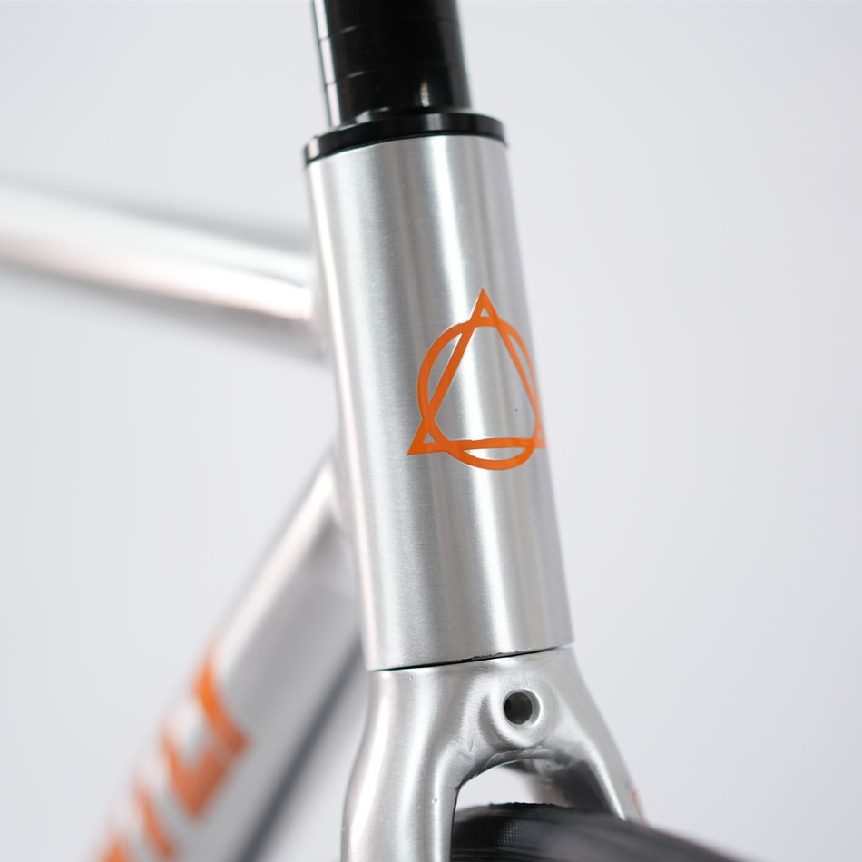 จักรยาน ARDENTLY ARENA LITE 6069 — Fixed Gear สนามแข่ง น้ำหนักเบา ปั่นแรง ดีไซน์สปอร์ตจัดเต็ม | โครงอลูมิเนียม 6069 | ล้อ 700C