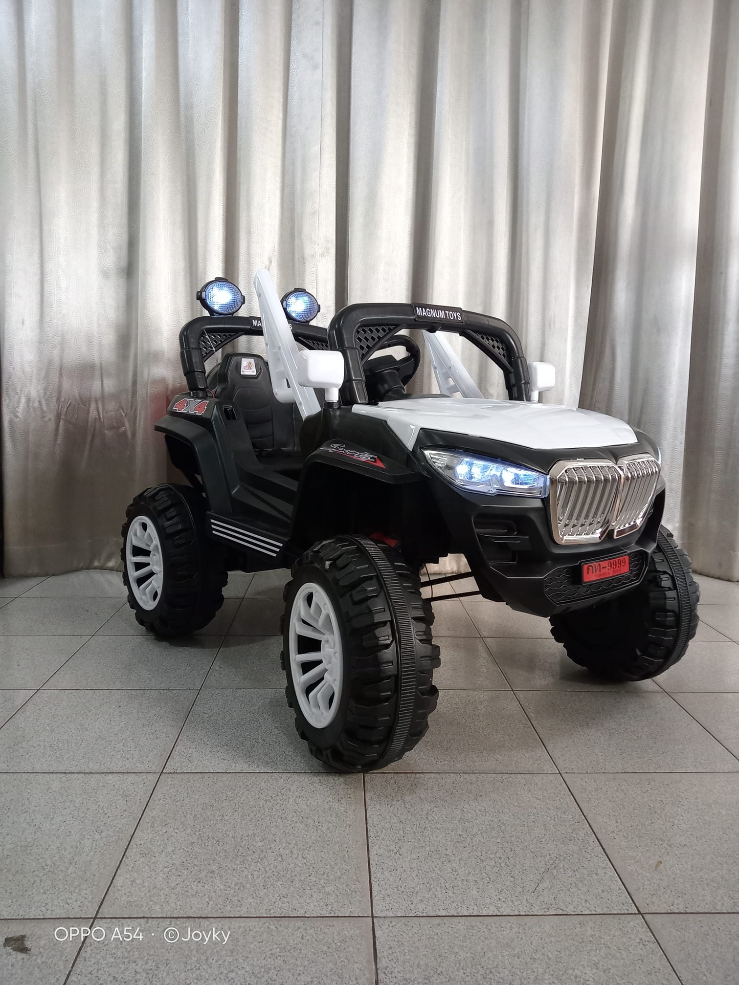 Jeep 4x4 Jeepโฟลวีล คันใหญ่