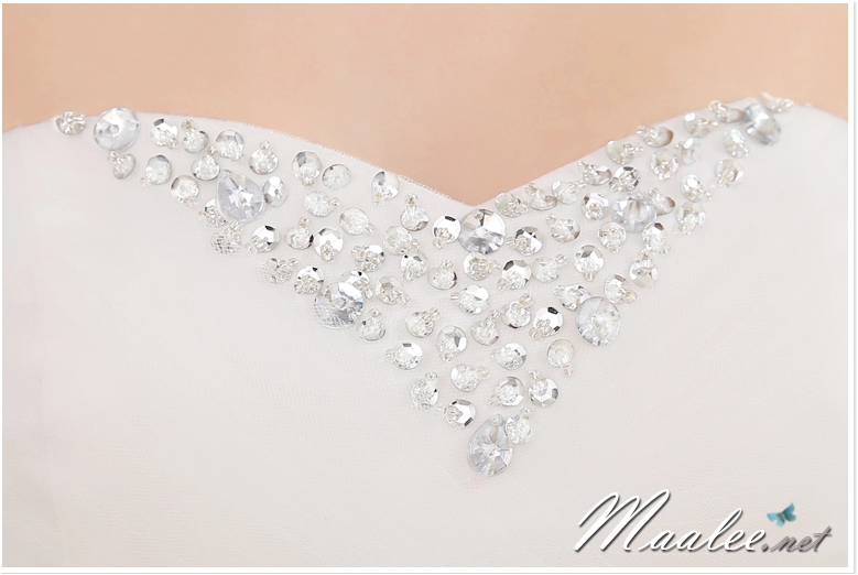 พร้อมเช่า ชุดแฟนซี ชุดราตรีสั้น สีขาว เกาะอก กระโปรงระบายเป็นชั้น ๆ ซิปหลัง