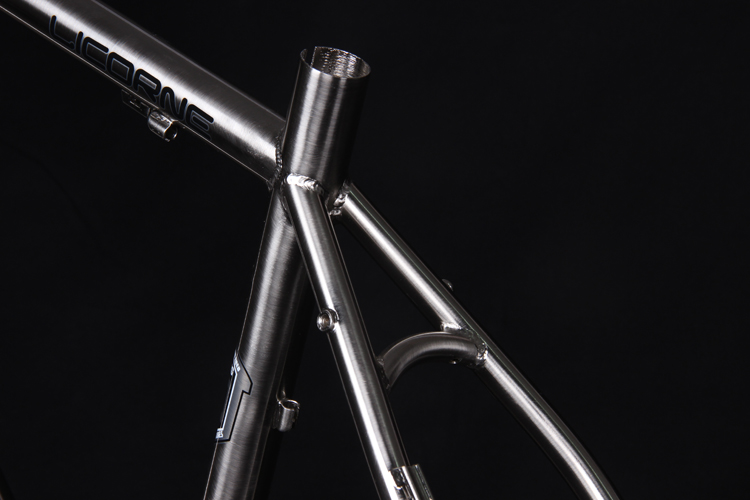 เฟรมจักรยาน PALOMA Licorne เหล็ก Reynolds 520 – สีไทเทเนียม 4 สี รองรับล้อ 26”/27.5” | เฟรมเสือภูเขาคลาสสิก น้ำหนักเบา