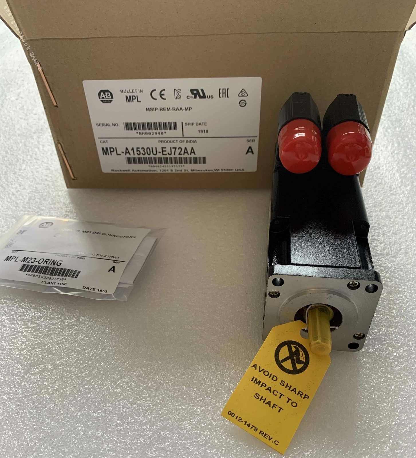 SERVO MOTOR " ALLEN-BRADLEY " รุ่น MPL-A1530U-EJ72AA
