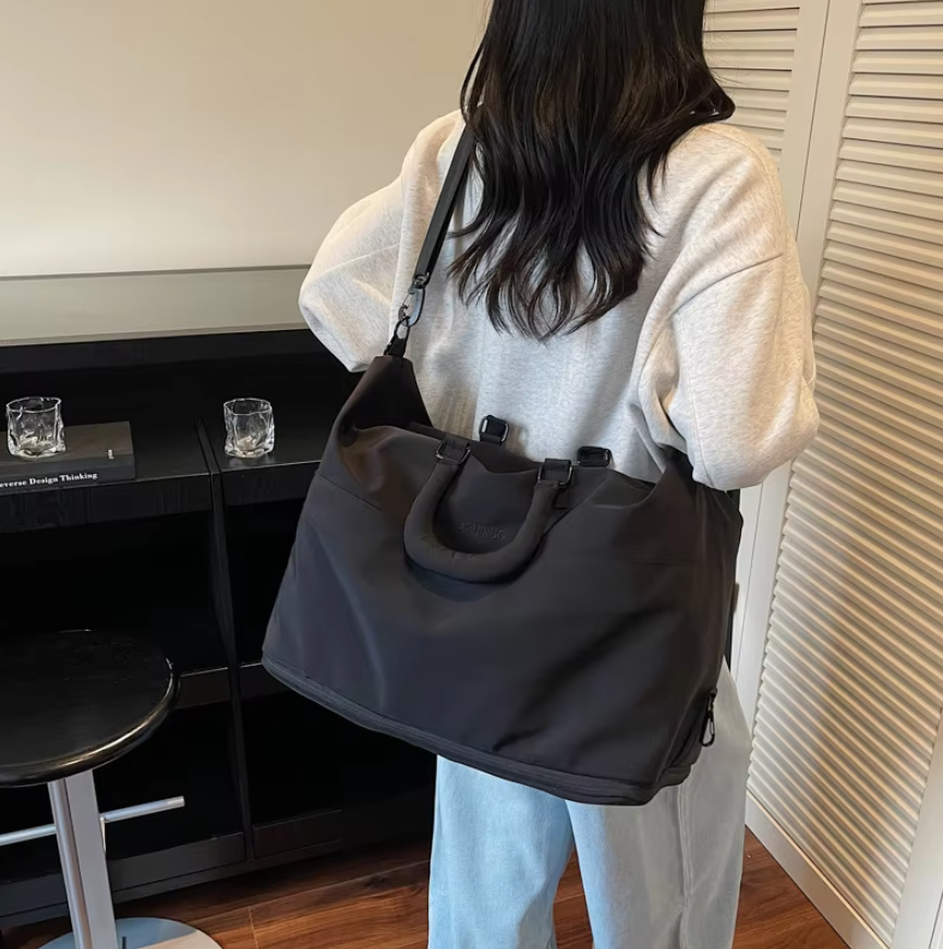 กระเป๋าผ้า Lulu สะพายข้าง รุ่น 886 ขนาด ก.42*ส.26* ก้น 22 ซม.