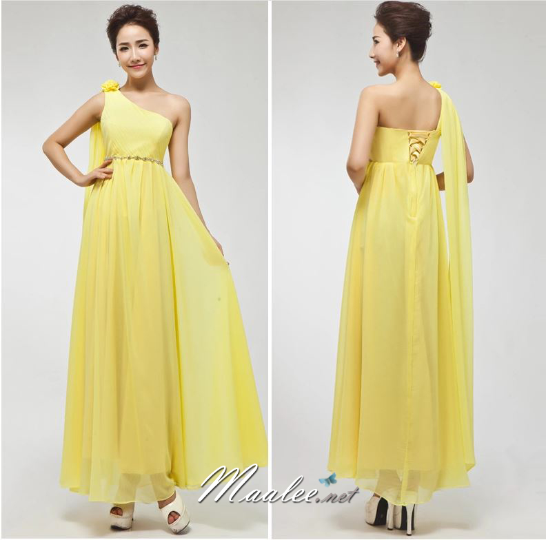 พร้อมส่ง ชุดราตรียาว ไหล่เดียว ผ้าชีฟองแต่งดอกที่ไหล่ เอวคาดเพชรสวย สีเหลือง