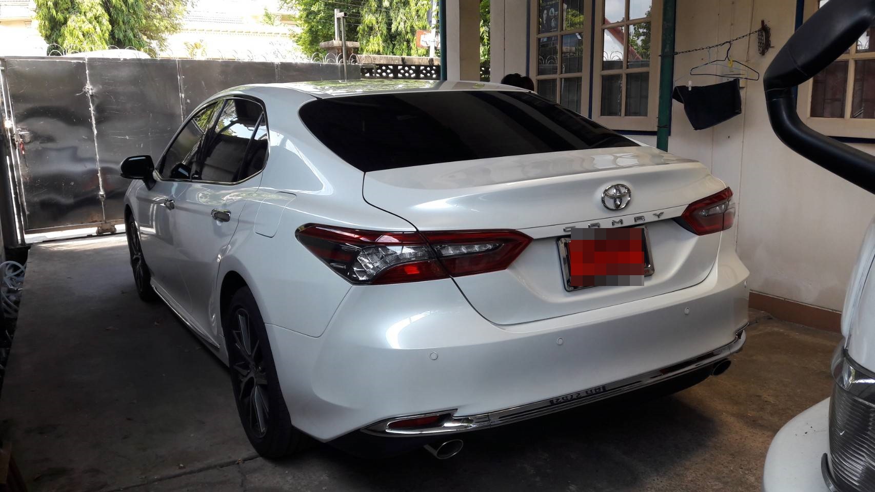 พรมรถยนต์ Toyota Camry 2020-2022 ปูพรม7D สีดำล้วน + พรมดักฝุ่นสีเทา