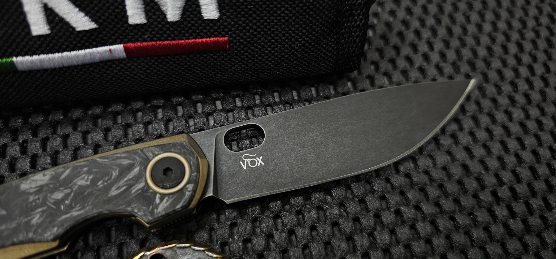 MKM ECLIPSE - MAGNACUT DSW bld - BRO Ti FRAME, DARK MATTER BLACK CF OVERLAY - DSW Ti SPACER, BRO Ti CLIP - FLIPPER + THUMB HOLE OPENING