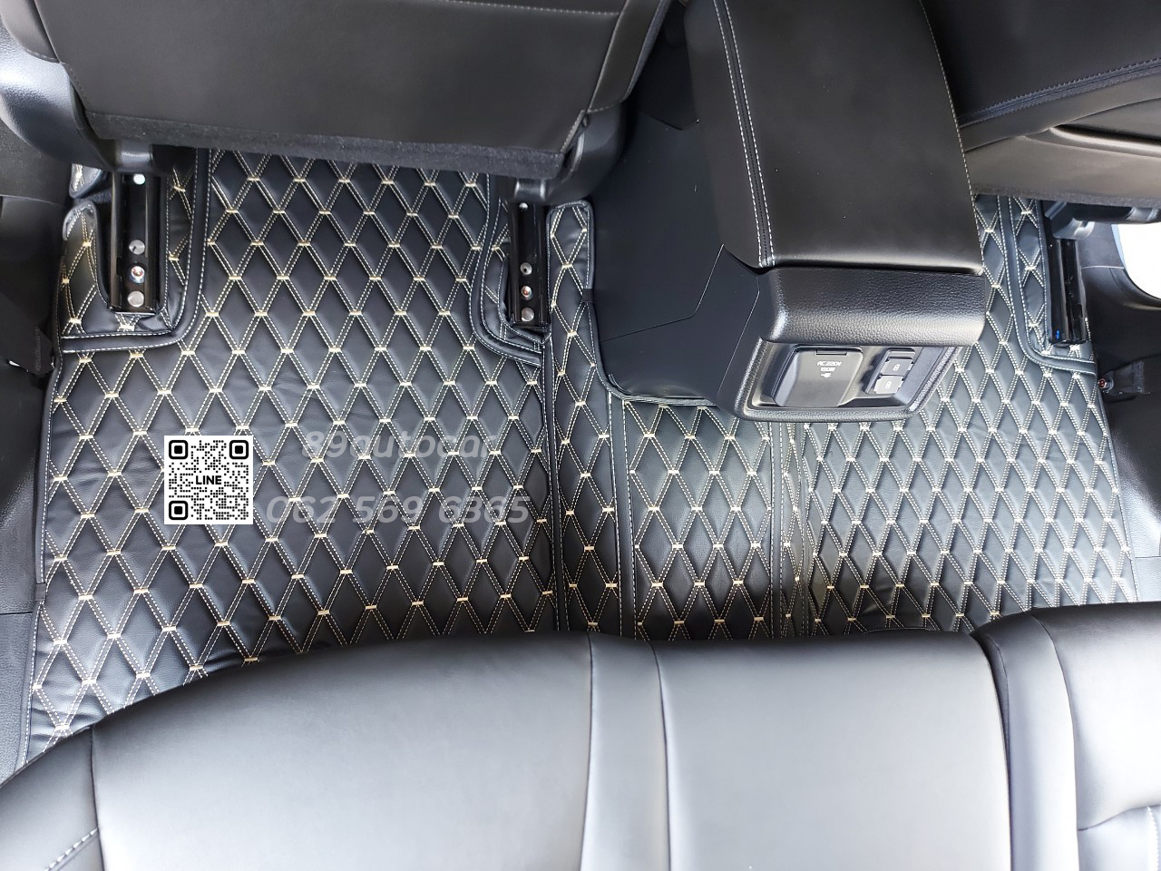 Isuzu Mu-X (มิวเอ็กซ์) 2021-2023 ปูพรมVVIP สีดำด้ายทอง เต็มคัน