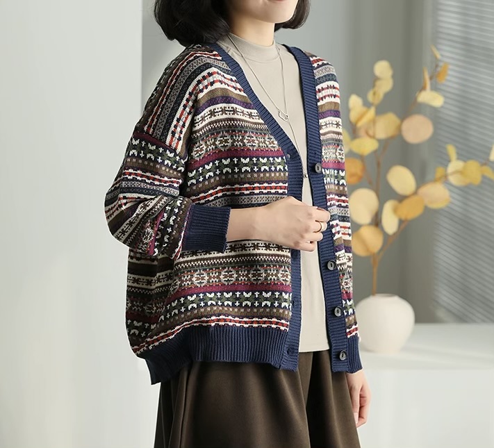 เสื้อคลุมไหมพรมลายทาง