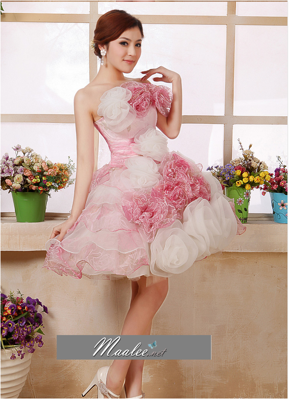 พร้อมเช่า ชุดแฟนซี เช่า 500 ชุดราตรีสั้น เกาะอก สีกุหลาบแต่งดอกไม้สามมิติ พองฟูน่ารักมาก