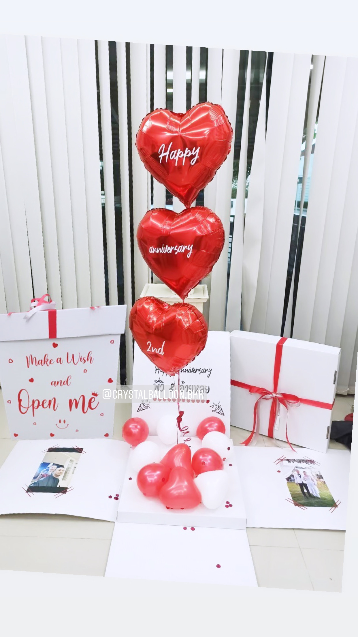 Happy Anniversary ครบรอบ แบบกล่อง ลูกโป่งฟอยล์หัวใจ ขนาด 18" 3 ชิ้น สีแดง พร้อมตกแต่ง สามารถใส่รูปได้ 2 ใบ สามารถเปลี่ยนสีลูกโป่ง/เปลี่ยนข้อความได้