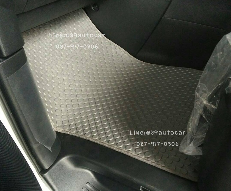 ผ้ายางกระดุมปูพื้นรถยนต์ Toyota Vellfire 2016 กระดุมสีเทาขอบเทา