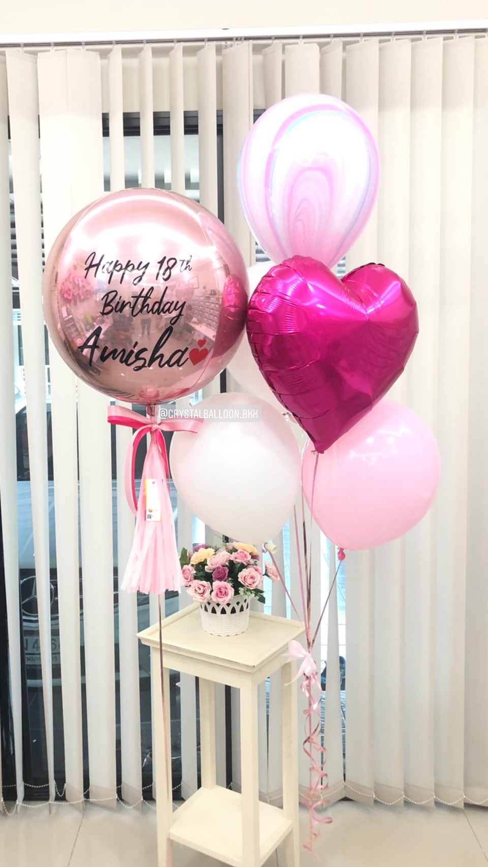 ลูกโป่ง วันเกิด ฟอยล์กลม USA ขนาด 18" พร้อม ช่อลูกโป่งฟอยล์หัวใจ ขนาด 18" ช่อ 5 ลูก 1 ช่อ,ลูกโป่งลายหิน USA 1 ลูก พร้อมตกแต่ง ฟอยล์หอย ตั้งฐาน 1 ชิ้น พร้อมตกเเต่ง สามารถเปลี่ยนสีลูกโป่ง/เปลี่ยนข้อความได้