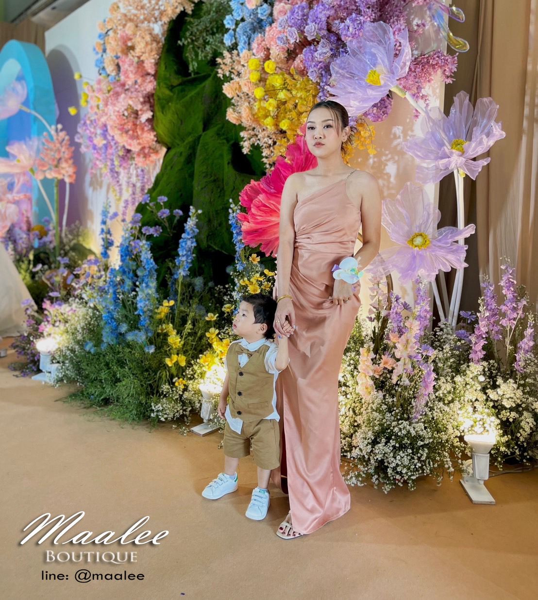 พร้อมเช่า ชุดเดรส ชุดออกงาน ราตรียาว ไหล่เดี่ยว ผ้าซาร่าเงาใส่แล้วผอม สีโรสโกล์ด