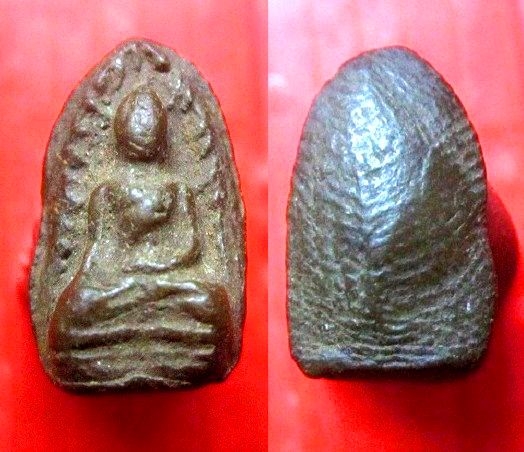 พระรอดจิ๋ว เนื้อดินเก่า พระแท้ไม่ทราบที่