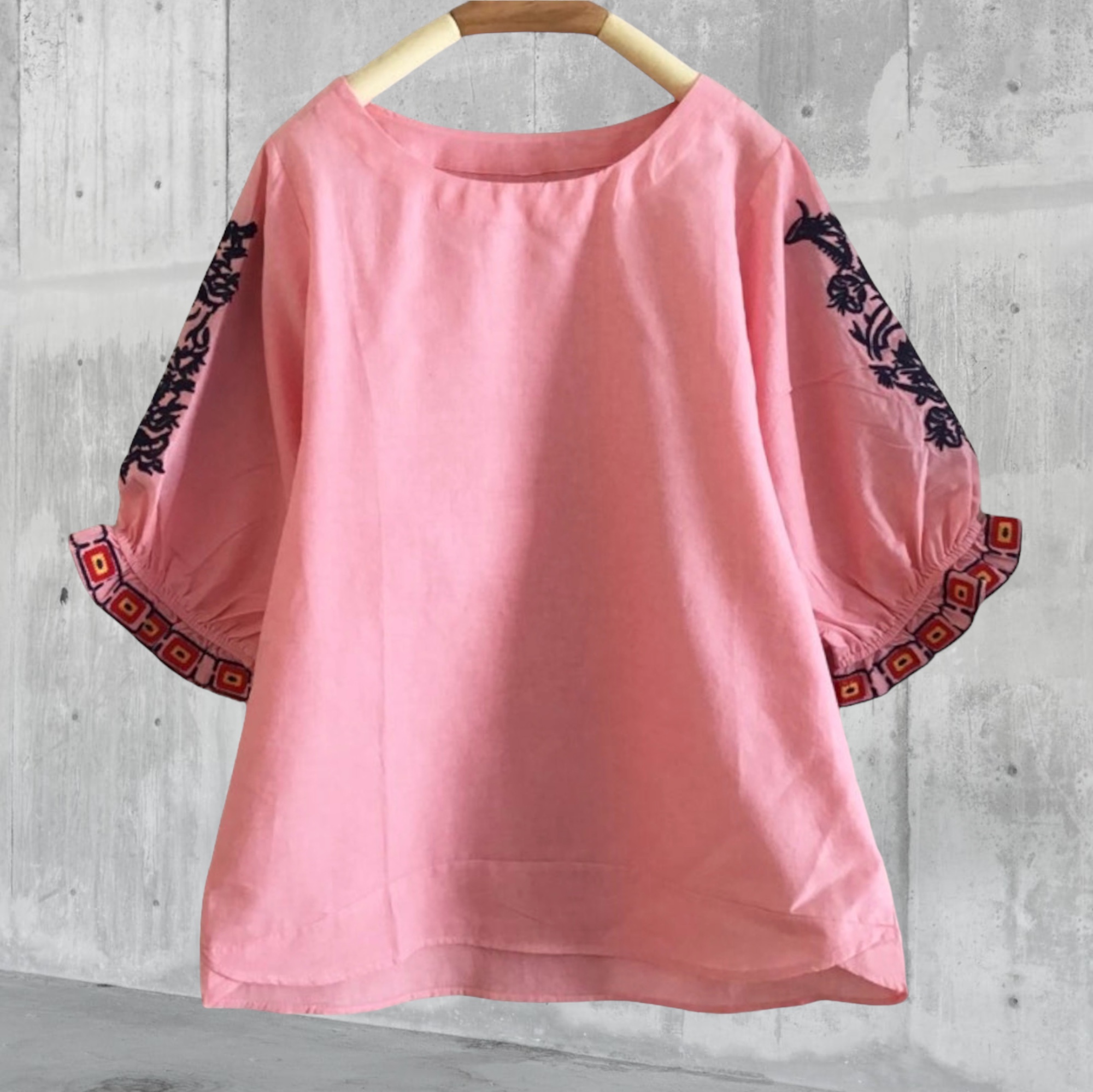 เสื้อผ้าฝ้ายปักลาย